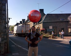 Portable balloon with backpack: worldwide fabrics