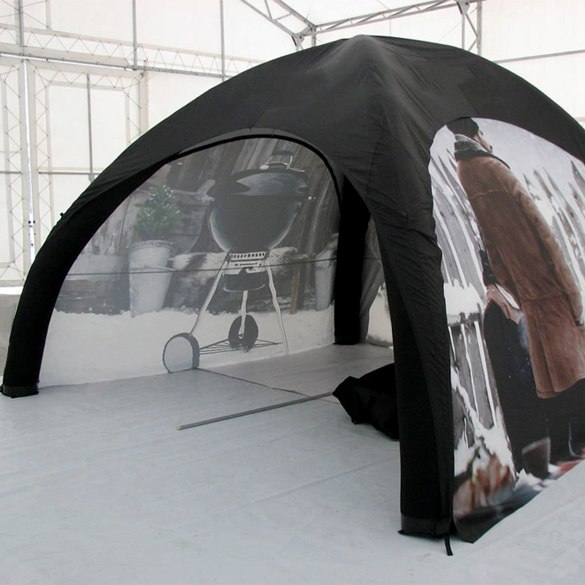 Inflatable tent without blower