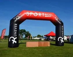 Inflatable arch for Sport & Co store in Avranches