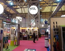 Lighting balloon for Petzl and its stand at a trade show in Paris